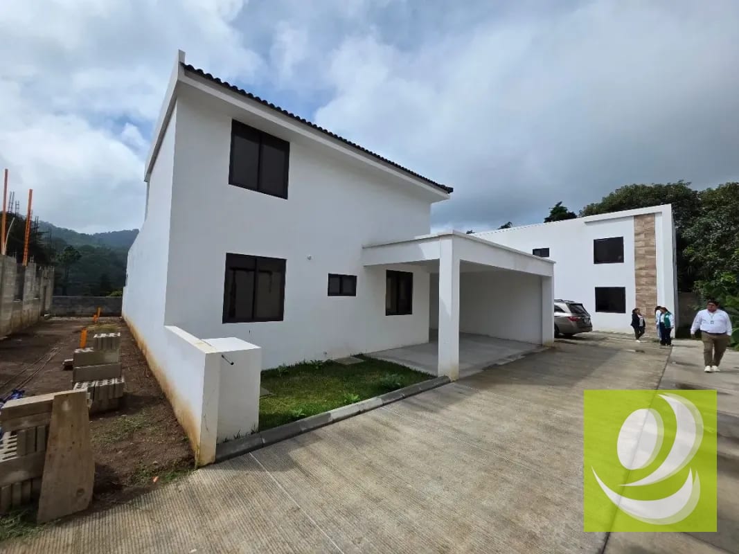 VENDO CASA NUEVA CERCA DE ZONA 16 CERCA CRISTO REY — Casa en Venta en Zona 16, Guatemala, Ciudad — foto 1 de 10
