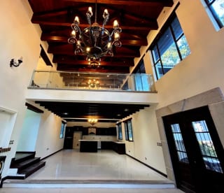 PROPIEDAD EN VENTA SOBRE CARRETERA INTERAMERICANA Km.33.8 — Casa en Venta en Santa Maria Cauqué, Sacatepéquez — miniatura 13 de 14