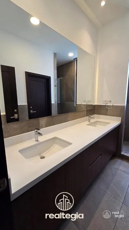 APARTAMENTO OLMOS DE CAYALÁ ZONA 16 — Apartamento en Alquiler en Zona 16, Guatemala, Ciudad — foto 7 de 12
