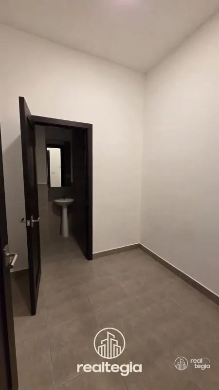 APARTAMENTO OLMOS DE CAYALÁ ZONA 16 — Apartamento en Alquiler en Zona 16, Guatemala, Ciudad — foto 3 de 12