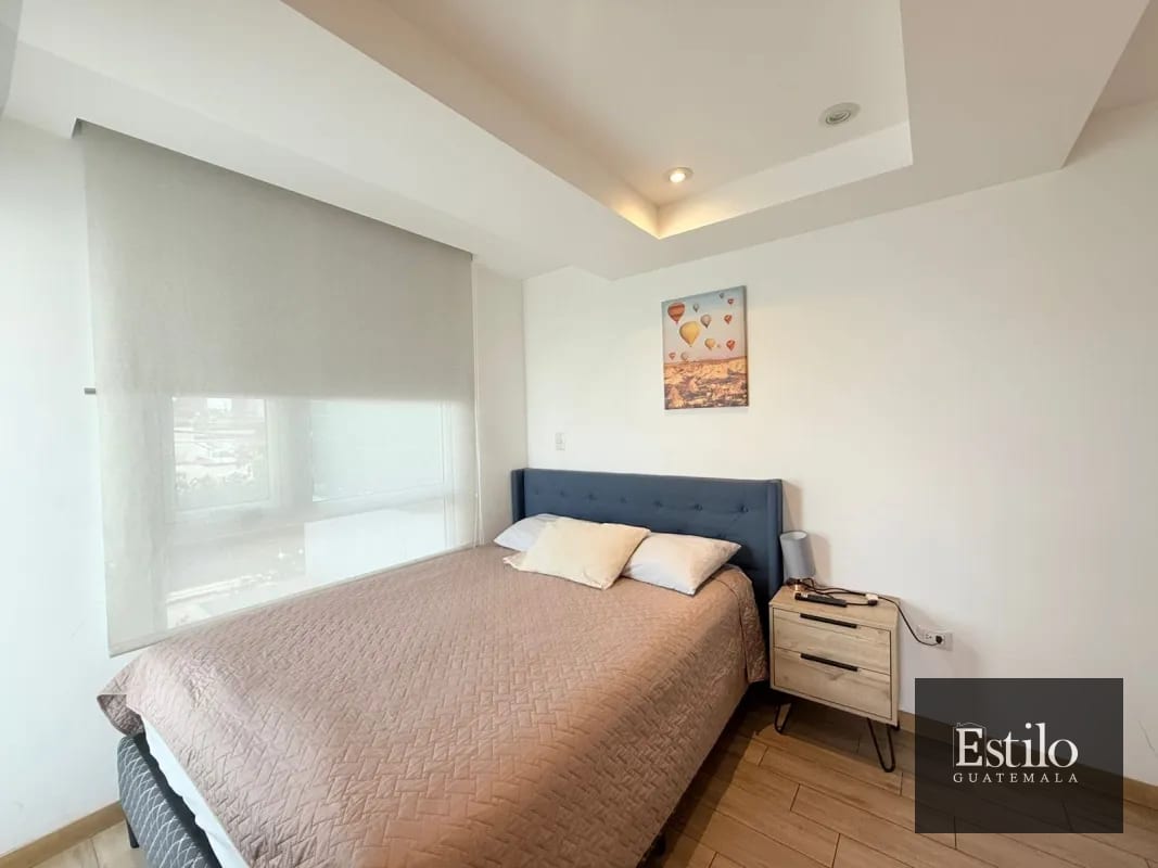 APARTAMENTO AMUEBLADO EN VENTA ZONA 10 — Apartamento en Venta en Zona 10, Guatemala, Ciudad — foto 2 de 9