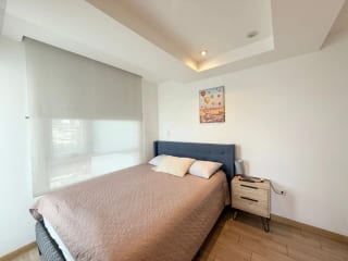 Apartamento Amueblado en Venta Zona 10 — Apartamento en Venta en Zona 10, Guatemala, Ciudad — miniatura 2 de 9