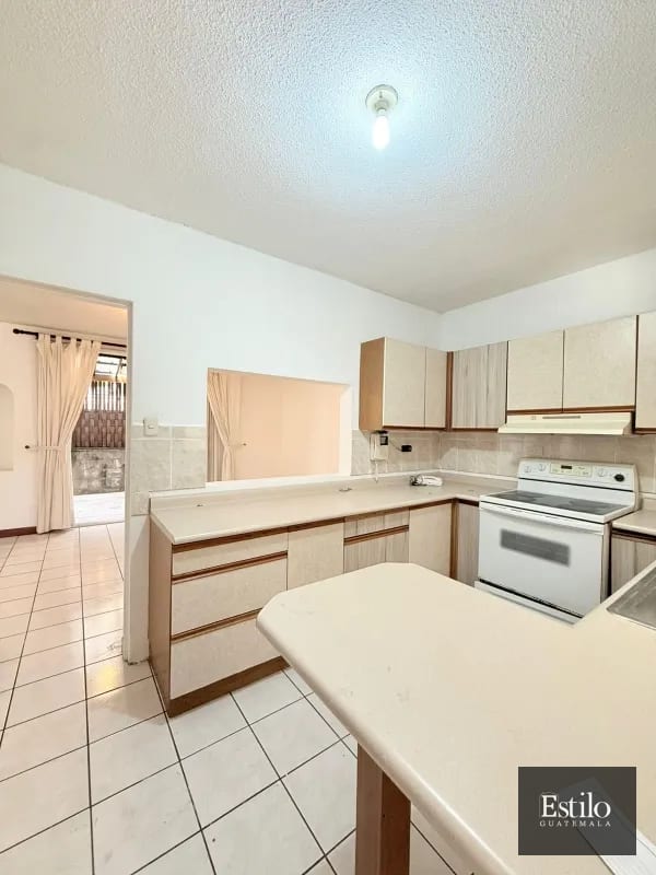 CASA EN VENTA — Casa en Venta en Vistas de Kanajuyú, Zona 16, Guatemala, Ciudad — foto 8 de 10