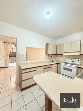 CASA EN VENTA — Casa en Venta en Vistas de Kanajuyú, Zona 16, Guatemala, Ciudad — miniatura 8 de 10