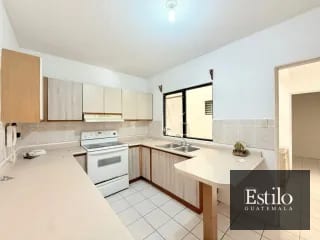CASA EN VENTA — Casa en Venta en Vistas de Kanajuyú, Zona 16, Guatemala, Ciudad — miniatura 6 de 10