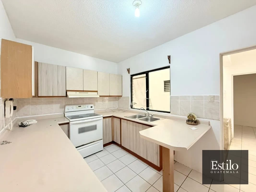 CASA EN VENTA — Casa en Venta en Vistas de Kanajuyú, Zona 16, Guatemala, Ciudad — foto 6 de 10