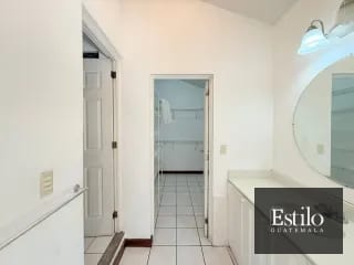 CASA EN VENTA — Casa en Venta en Vistas de Kanajuyú, Zona 16, Guatemala, Ciudad — miniatura 4 de 10