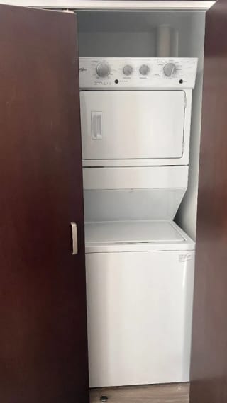 ALQUILER DE APARTAMENTO EN EDIFICIO 20/21, ZONA 16 — Apartamento en Alquiler en San Isidro 20/21, Zona 16, Guatemala, Ciudad — miniatura 4 de 12