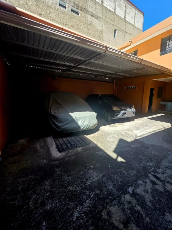 PROPIEDAD EN VENTA EN MERCADO SAN MARTIN ZONA 6 — Casa en Venta en Zona 6, Guatemala, Ciudad — foto 2 de 7