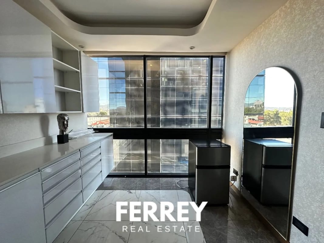 🏥 ClĂnica en Venta – Zona 10 — Oficina en Venta en Zona 10, Guatemala, Ciudad — foto 7 de 12