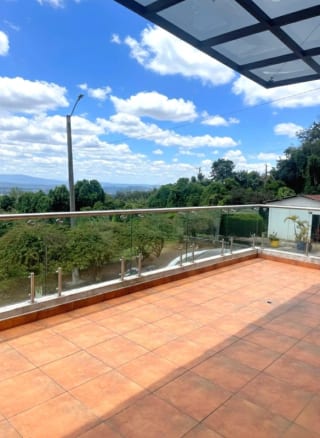 CASA EN VENTA RESIDENCIAL LA MIRADA KM. 10.5 CARRETERA A EL SALADOR — Casa en Venta en Carretera a El Salvador, Guatemala, Ciudad — miniatura 4 de 12