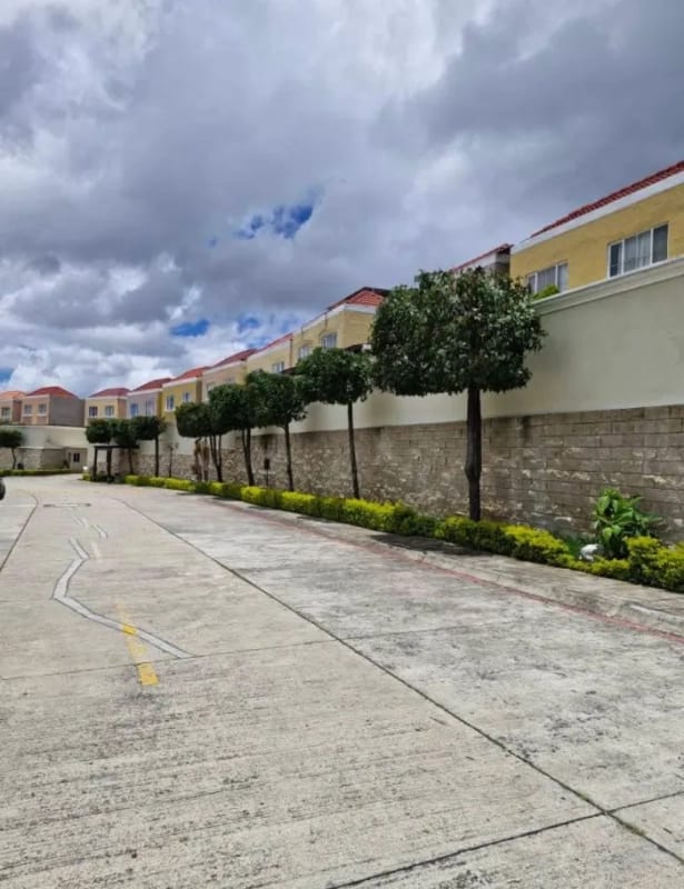Casa en venta en Condado San Nicólas zona 4 de Mixco — Casa en Venta en Condado San Nicolás, Zona 4 Mixco, Guatemala, Ciudad — foto 1 de 1