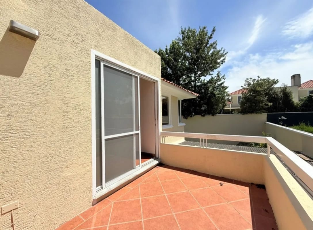 Vendo linda casa en Portal del Bosque Kms. 22.5 CAES — Casa en Venta en Portal del Bosque, Carretera a El Salvador, Guatemala, Ciudad — foto 4 de 17