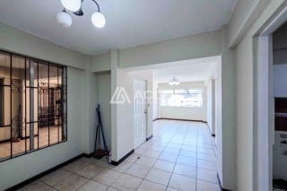 Apartamento en Zona 2 — Apartamento en Venta en Zona 2, Guatemala, Ciudad — miniatura 1 de 6
