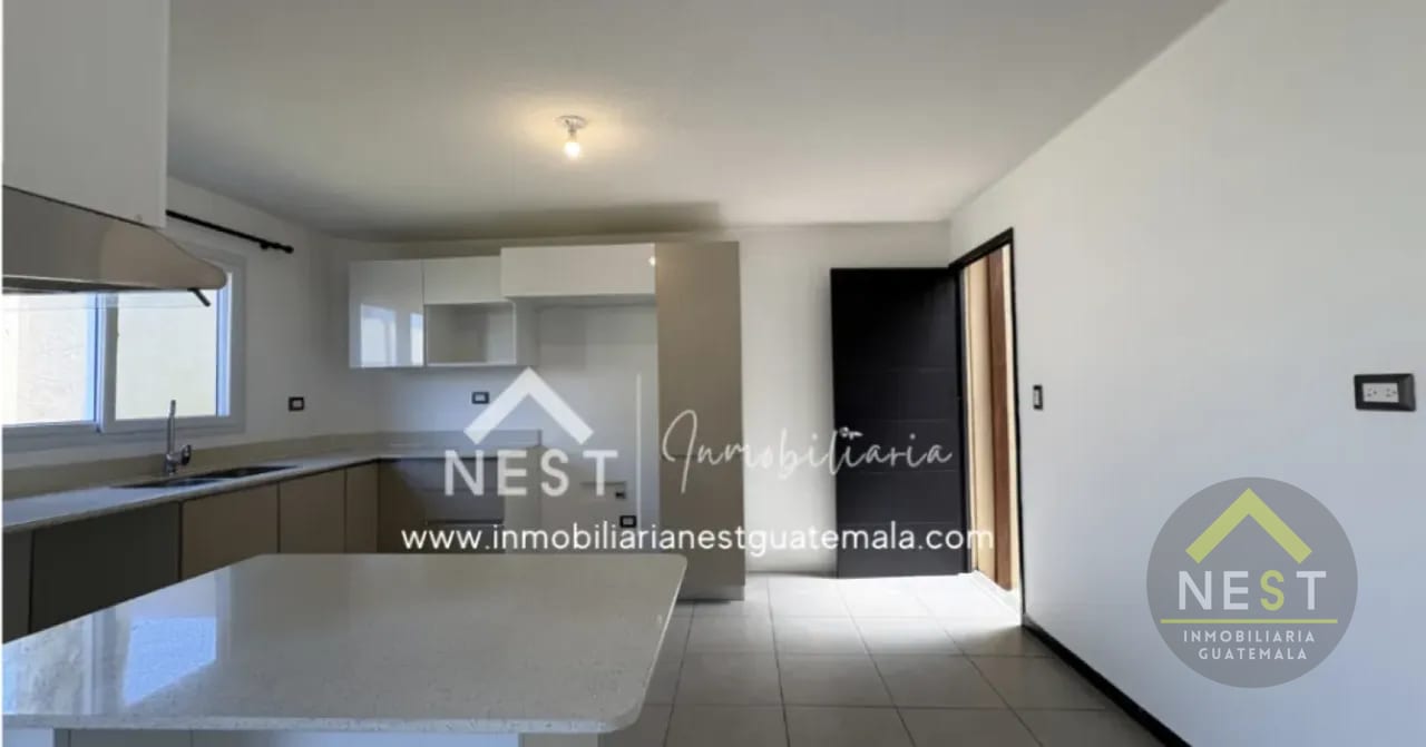 Casa amplia en venta | CUMBRES DE LA ARBOLEDA - Km 21.5 CAES — Casa en Venta en Cumbres de La Arboleda, Carretera a El Salvador, Guatemala, Ciudad — foto 16 de 17