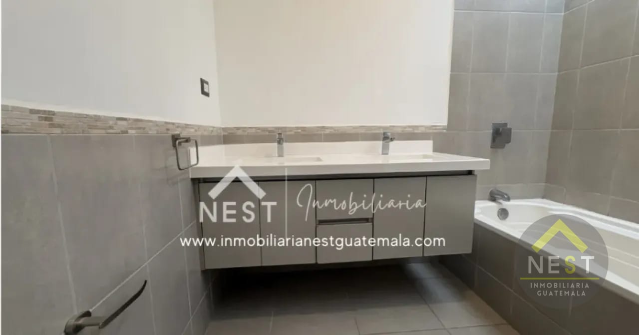 Casa amplia en venta | CUMBRES DE LA ARBOLEDA - Km 21.5 CAES — Casa en Venta en Cumbres de La Arboleda, Carretera a El Salvador, Guatemala, Ciudad — foto 11 de 17