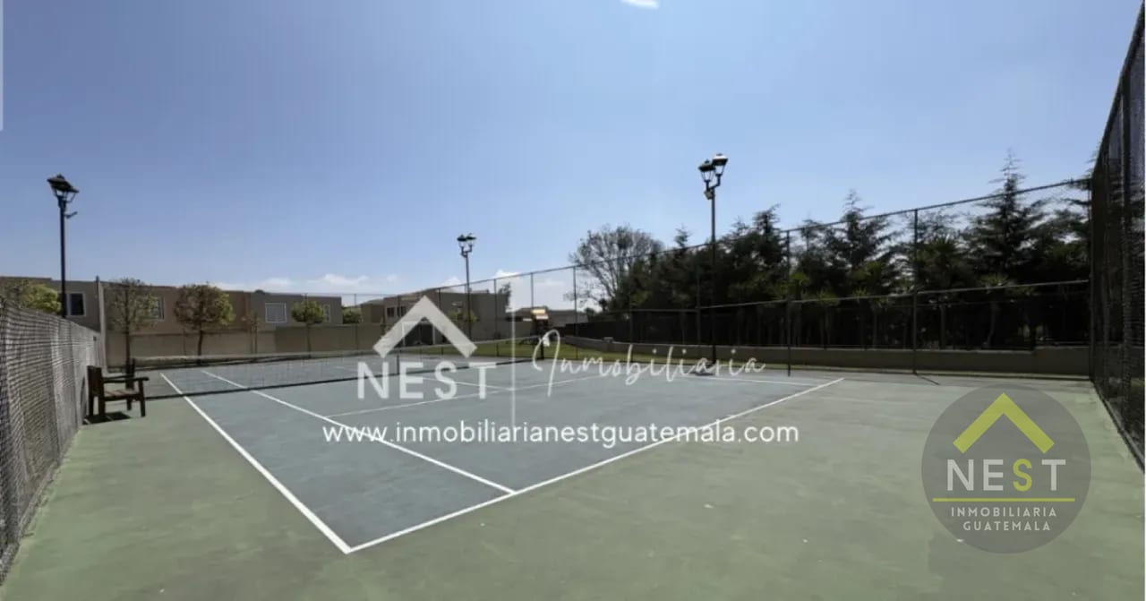 Casa amplia en venta | CUMBRES DE LA ARBOLEDA - Km 21.5 CAES — Casa en Venta en Cumbres de La Arboleda, Carretera a El Salvador, Guatemala, Ciudad — foto 2 de 17