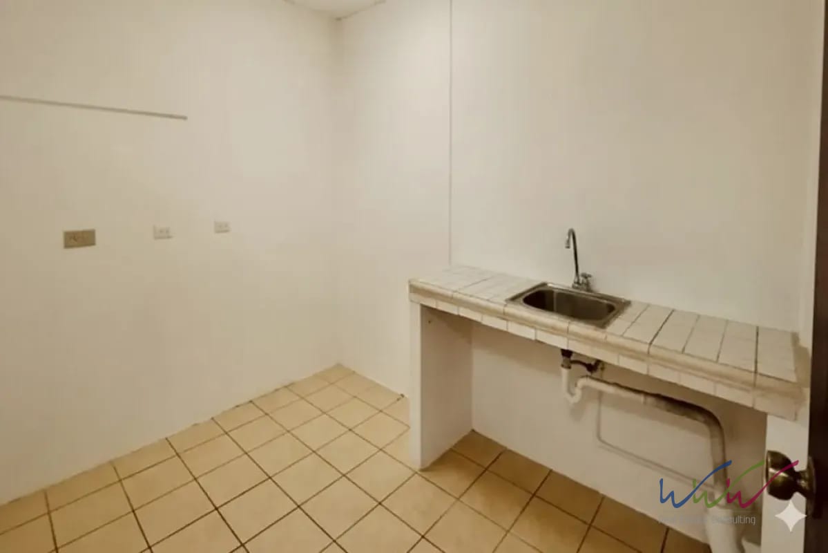 Oficina en renta, Edificio Caracol zona 13 — Oficina en Alquiler en Zona 13, Guatemala, Ciudad — foto 3 de 8