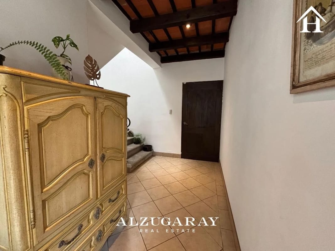 CASA ESTILO COLONIAL C/ JARDIN 2 HAB. / SAN PEDRO LAS HUERTAS — Casa en Venta en San Pedro Las Huertas, Antigua, Sacatepéquez — foto 7 de 13