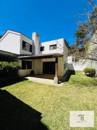 VENDO AMPLIA Y CÉNTRICA CASA VALLES DE NAPA KM.16,5 CARRETERA A EL SALVADOR — Casa en Venta en Valles de Napa, Carretera a El Salvador, Guatemala, Ciudad — miniatura 1 de 7
