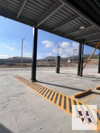 Alquiler de bodega en Naranjo dentro de complejo Industrial — Bodega / Ofibodega en Alquiler en Condado Naranjo, Zona 4 Mixco, Guatemala, Ciudad — miniatura 2 de 6