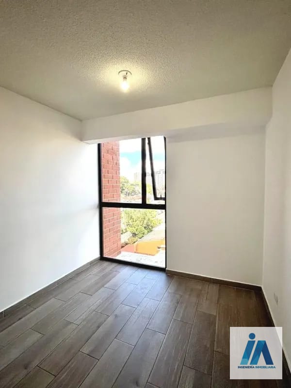 APARTAMENTO EN VENTA📍 Edificio Aralia, zona 11 Aprovecha este moderno apartamento — Apartamento en Venta en Zona 11, Guatemala, Ciudad — foto 9 de 17