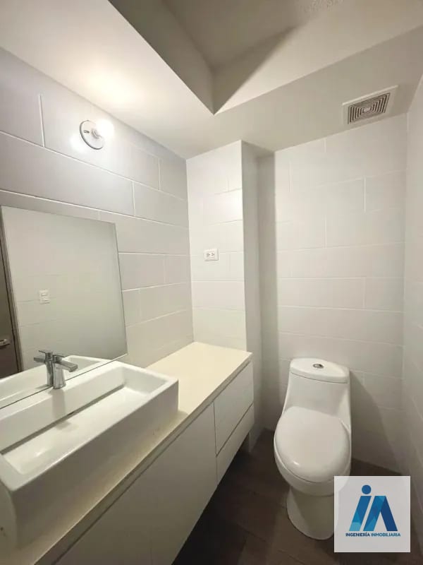 APARTAMENTO EN VENTA📍 Edificio Aralia, zona 11 Aprovecha este moderno apartamento — Apartamento en Venta en Zona 11, Guatemala, Ciudad — foto 6 de 17