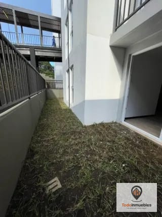 Apartamento en Venta en Bari Fraijanes — Apartamento en Venta en Bari, Carretera a El Salvador, Guatemala, Ciudad — miniatura 8 de 10