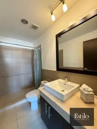 APARTAMENTO EN VENTA ZONA 14 — Apartamento en Venta en Zona 14, Guatemala, Ciudad — miniatura 4 de 9