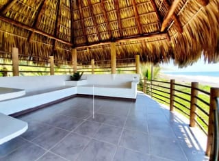 Vendo Chalet frente a la playa Gariton, Monterrico km 135 — Casa en Venta en Monterrico, Santa Rosa — miniatura 4 de 8