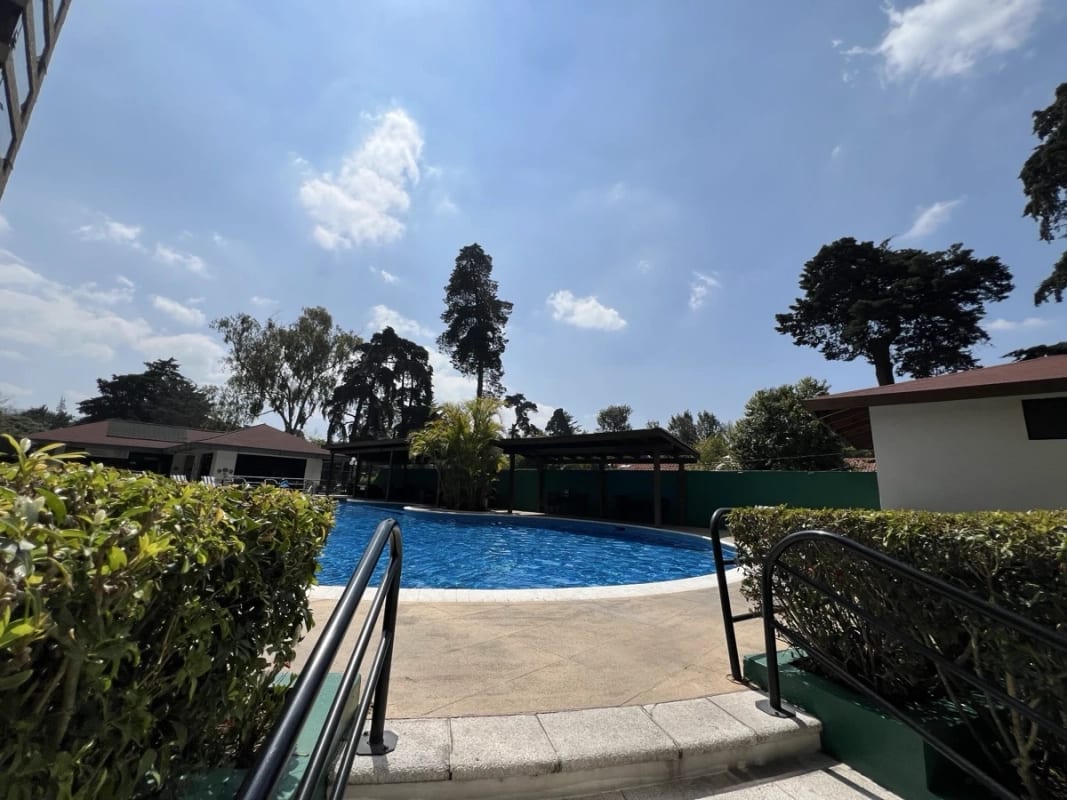 Renta amplio apartamento 3 Dormitorios | Milenia Zona 10 — Apartamento en Alquiler en Milenia, Zona 10, Guatemala, Ciudad — foto 3 de 17