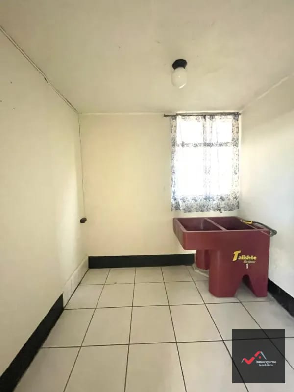 CASA EN VENTA BALCONES DE SAN CRISTÓBAL, ZONA 8 MIXCO — Apartamento en Venta en Zona 8 Mixco, Guatemala, Ciudad — foto 16 de 17