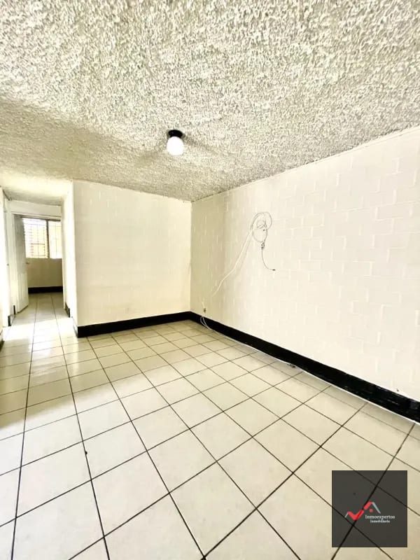CASA EN VENTA BALCONES DE SAN CRISTÓBAL, ZONA 8 MIXCO — Apartamento en Venta en Zona 8 Mixco, Guatemala, Ciudad — foto 14 de 17