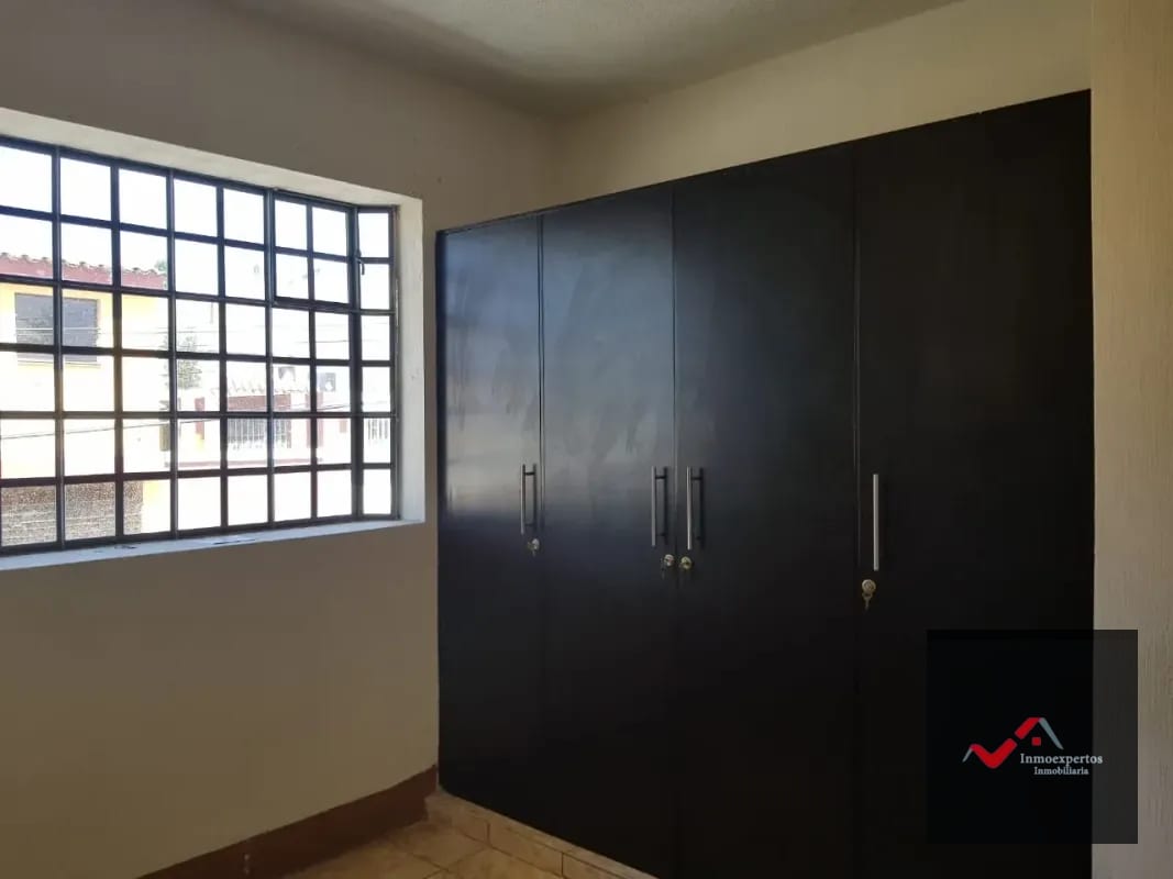CASA EN VENTA BALCONES DE SAN CRISTÓBAL, ZONA 8 MIXCO — Apartamento en Venta en Zona 8 Mixco, Guatemala, Ciudad — foto 4 de 17