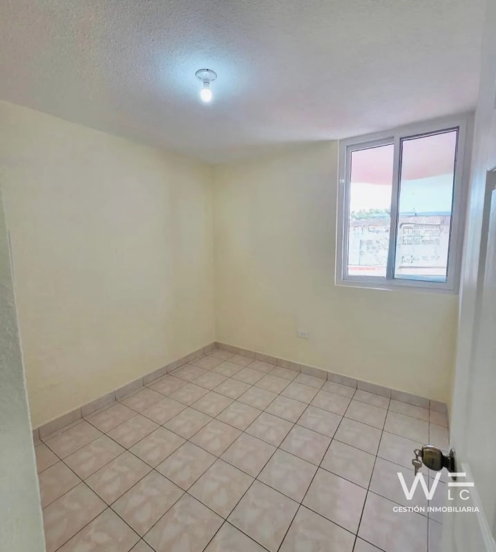 VENDO CASA DE UN NIVEL RESIDENCIALES ALTAMIRA ZONA 4 VILLA NUEVA — Casa en Venta en Villa Nueva, Guatemala, Ciudad — foto 6 de 8