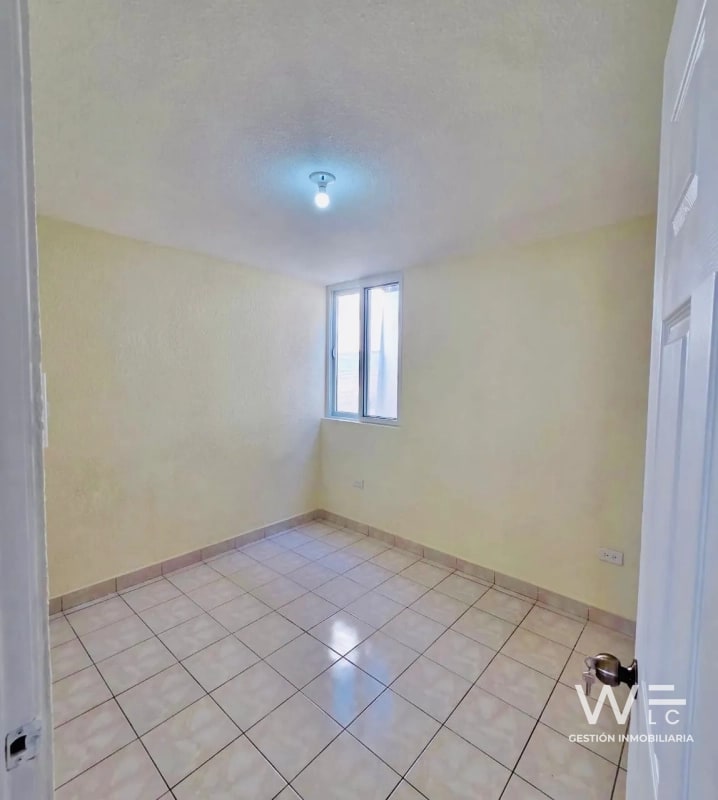 VENDO CASA DE UN NIVEL RESIDENCIALES ALTAMIRA ZONA 4 VILLA NUEVA — Casa en Venta en Villa Nueva, Guatemala, Ciudad — foto 4 de 8
