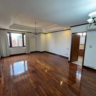 Apartamento en venta | 4 hab | 4 parqueos | Torre Castelar zona 10 — Apartamento en Venta en Torre Castelar, Zona 10, Guatemala, Ciudad — miniatura 8 de 13