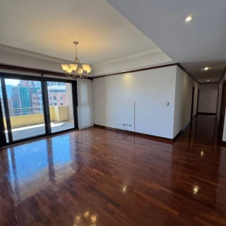 Apartamento en venta | 4 hab | 4 parqueos | Torre Castelar zona 10 — Apartamento en Venta en Torre Castelar, Zona 10, Guatemala, Ciudad — miniatura 5 de 13