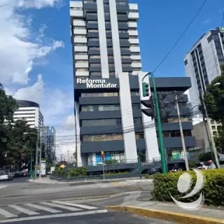 Oficina en Renta Zona 10 Edificio Reforma Montufar — Oficina en Alquiler en Zona 10, Guatemala, Ciudad — miniatura 1 de 4