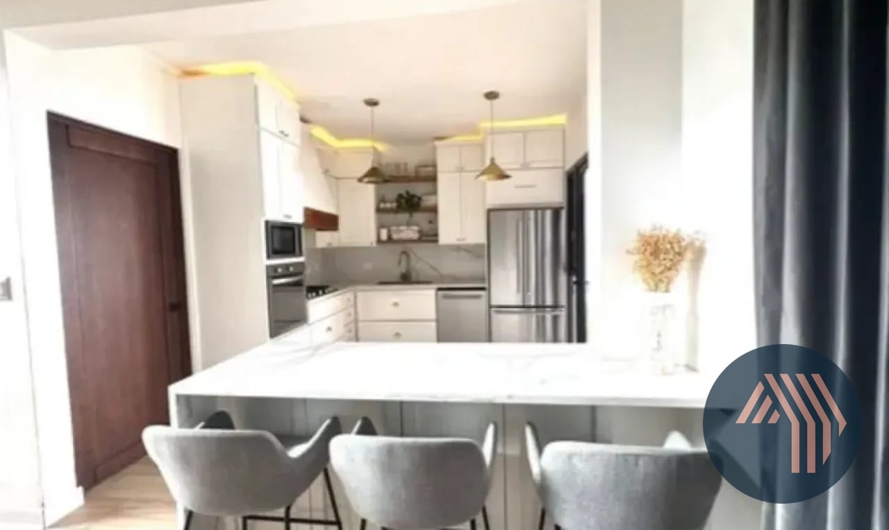 VENTA DE MODERNA CASA EXCELENTE UBICACIÓN - BLV. SAN CRISTOBAL — Casa en Venta en Zona 8 Mixco, Guatemala, Ciudad — foto 11 de 12