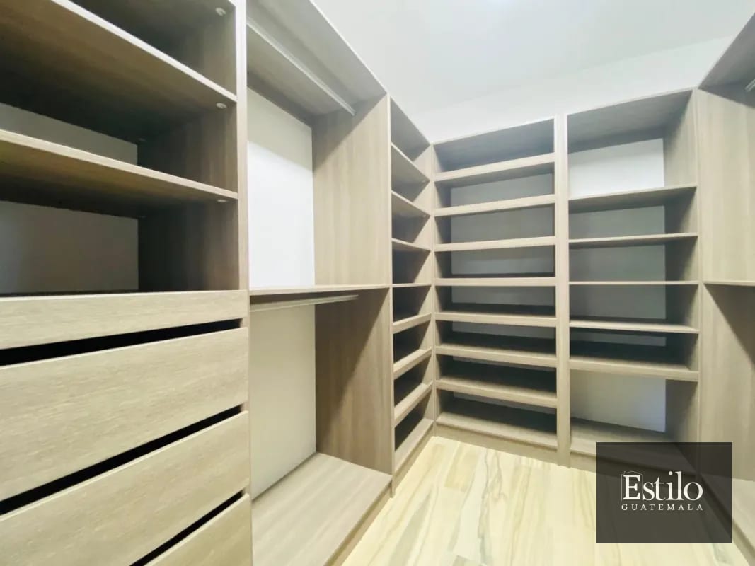 EXCLUSIVO APARTAMENTO  ZONA 14 — Apartamento en Venta en Zona 14, Guatemala, Ciudad — foto 5 de 8