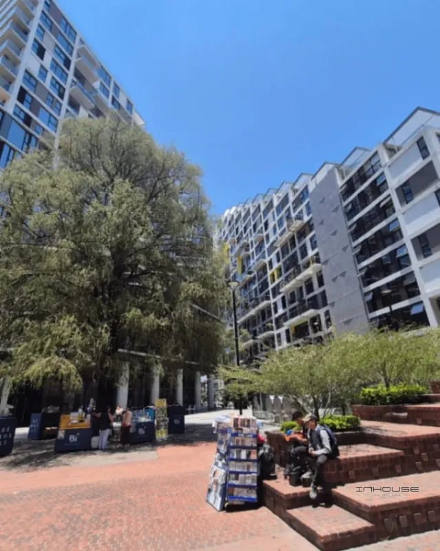 APARTAMENTO EN VENTA ZONA 4 QUO EN NIVEL BAJO — Apartamento en Venta en Zona 4, Guatemala, Ciudad — foto 1 de 10