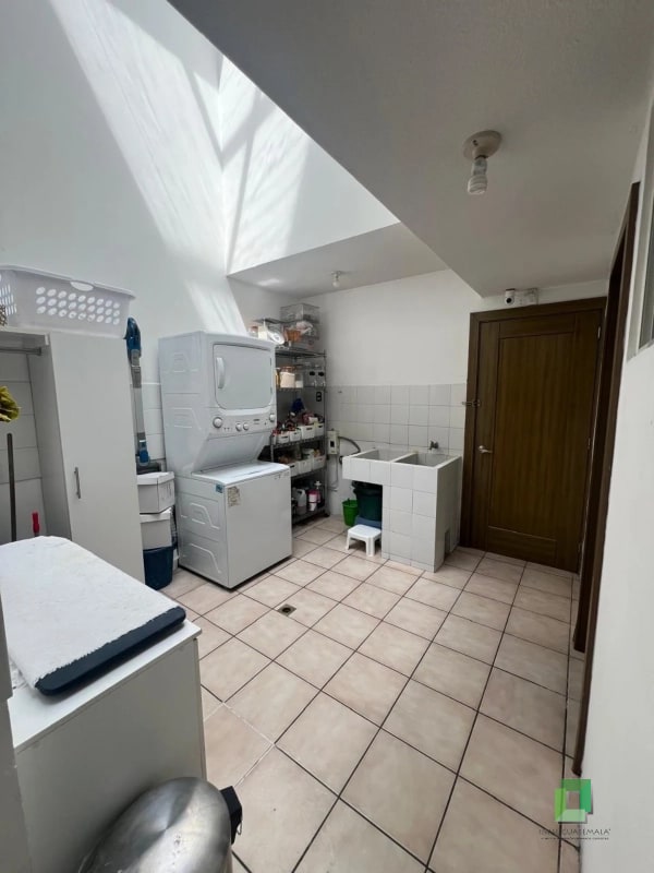 Casa Venta Zona 16 — Casa en Venta en Zona 16, Guatemala, Ciudad — foto 12 de 17