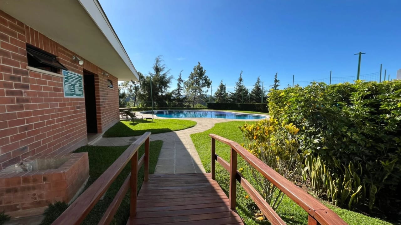 Casa en Venta Fontana II — Casa en Venta en La Fontana II, Carretera a El Salvador, Guatemala, Ciudad — foto 6 de 9