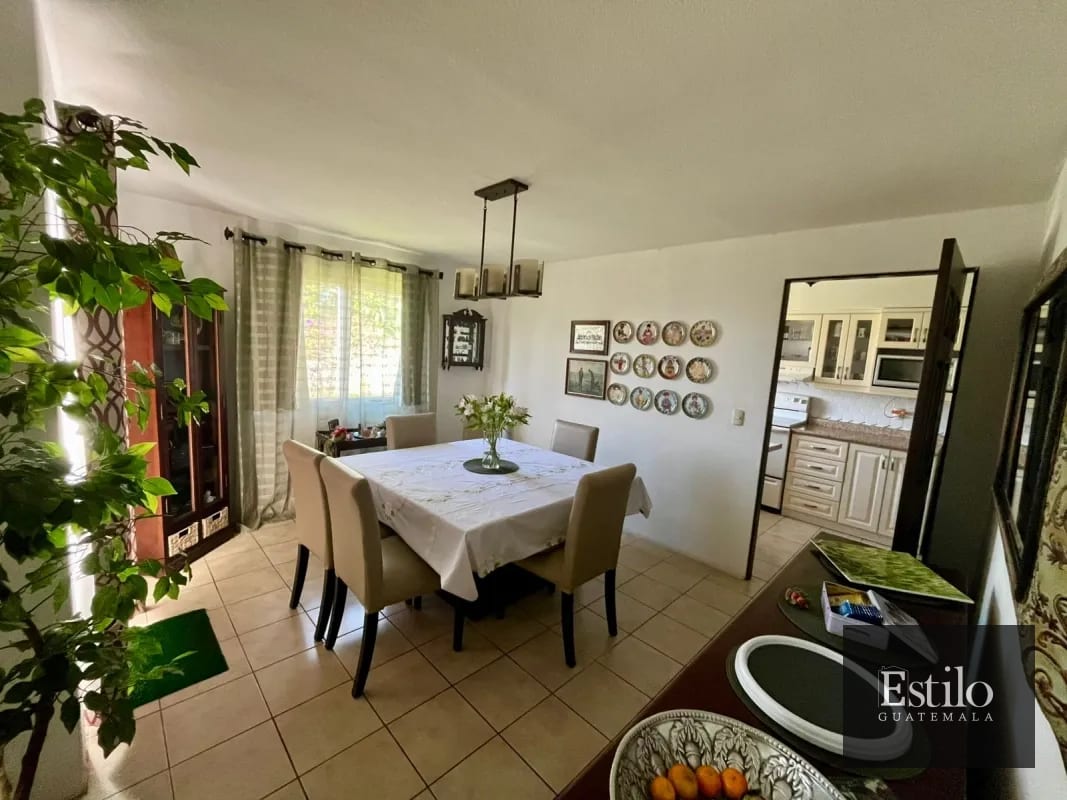 CASA EN VENTA FONTANA II — Casa en Venta en La Fontana II, Carretera a El Salvador, Guatemala, Ciudad — foto 4 de 9