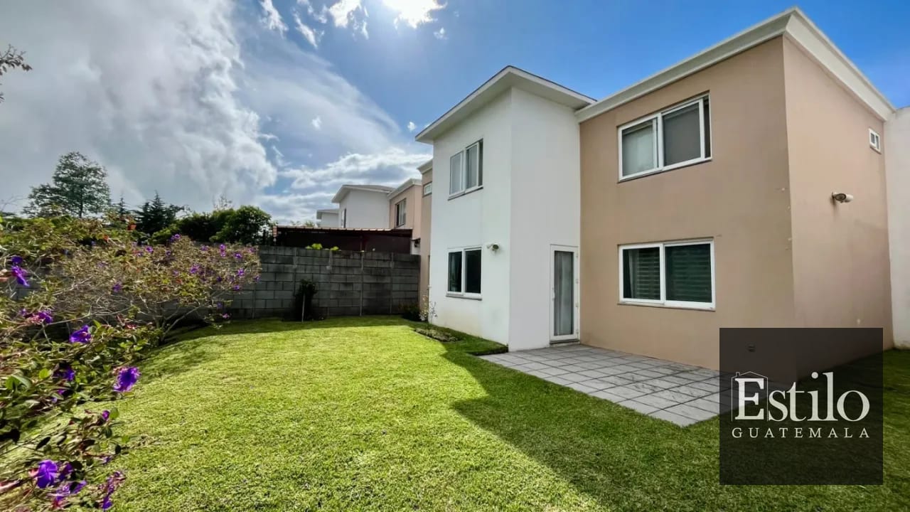 Casa en Venta Fontana II — Casa en Venta en La Fontana II, Carretera a El Salvador, Guatemala, Ciudad — foto 2 de 9