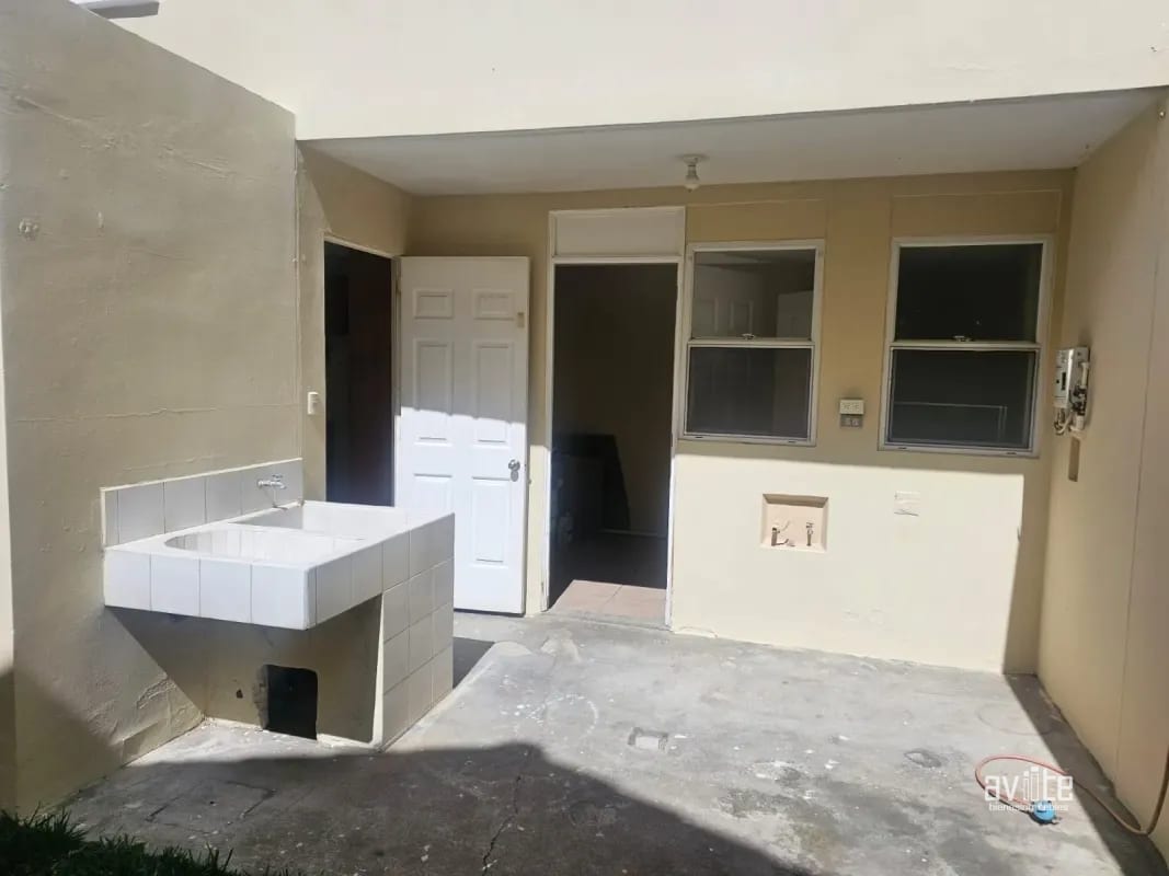 Condado Naranjo, casa Navarra dentro de Alameda Norte   Q2,800,000 — Casa en Venta en Condado Naranjo, Zona 4 Mixco, Guatemala, Ciudad — foto 8 de 14
