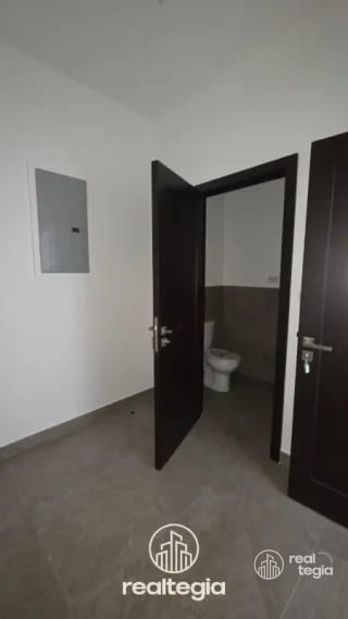 APARTAMENTO NOGALES DE CAYALÁ ZONA 16 — Apartamento en Venta en Zona 16, Guatemala, Ciudad — miniatura 10 de 13