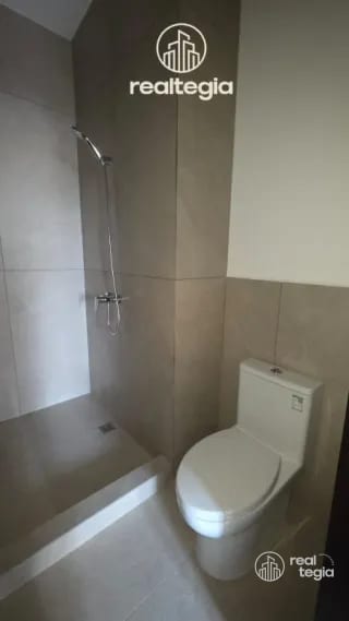 APARTAMENTO NOGALES DE CAYALÁ ZONA 16 — Apartamento en Venta en Zona 16, Guatemala, Ciudad — miniatura 3 de 13