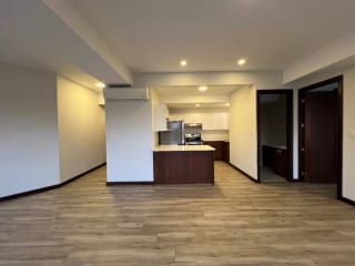 APARTAMENTO RENTA ZONA 15, VH2, 88 MTS2 , 1 DORMITORIO, 1.5 BAÑOS, 2 PARQUEOS TANDEM $1,125 — Apartamento en Alquiler en Vista Hermosa II, Zona 15, Guatemala, Ciudad — miniatura 7 de 8
